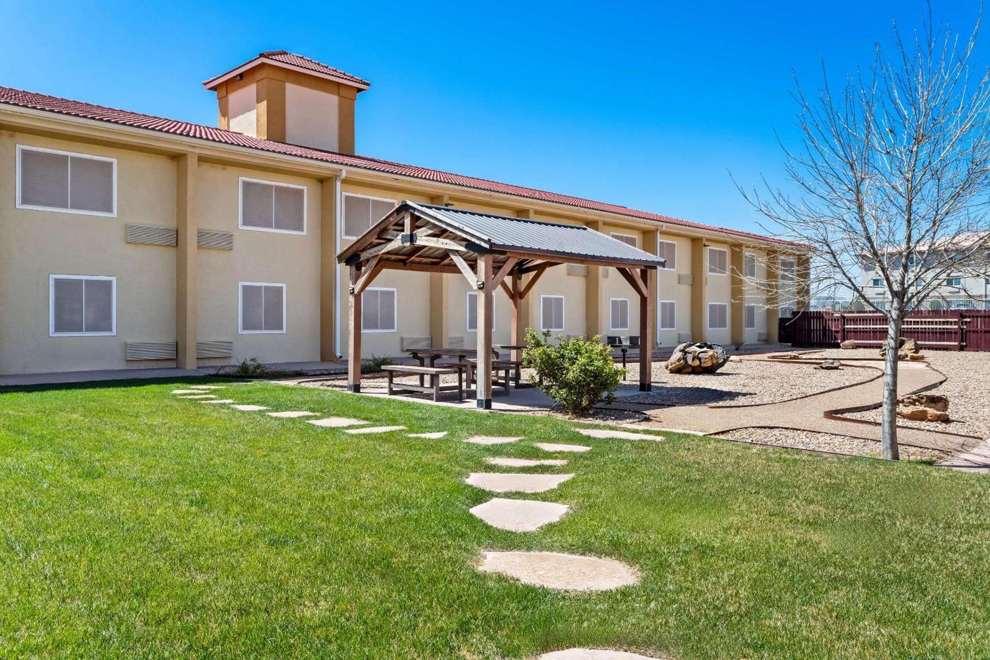 Comfort Inn Santa Rosa On Route 66 Exterior photo